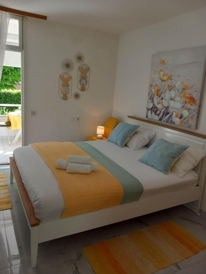 Studio Apartman Marija ペトルチャネ エクステリア 写真
