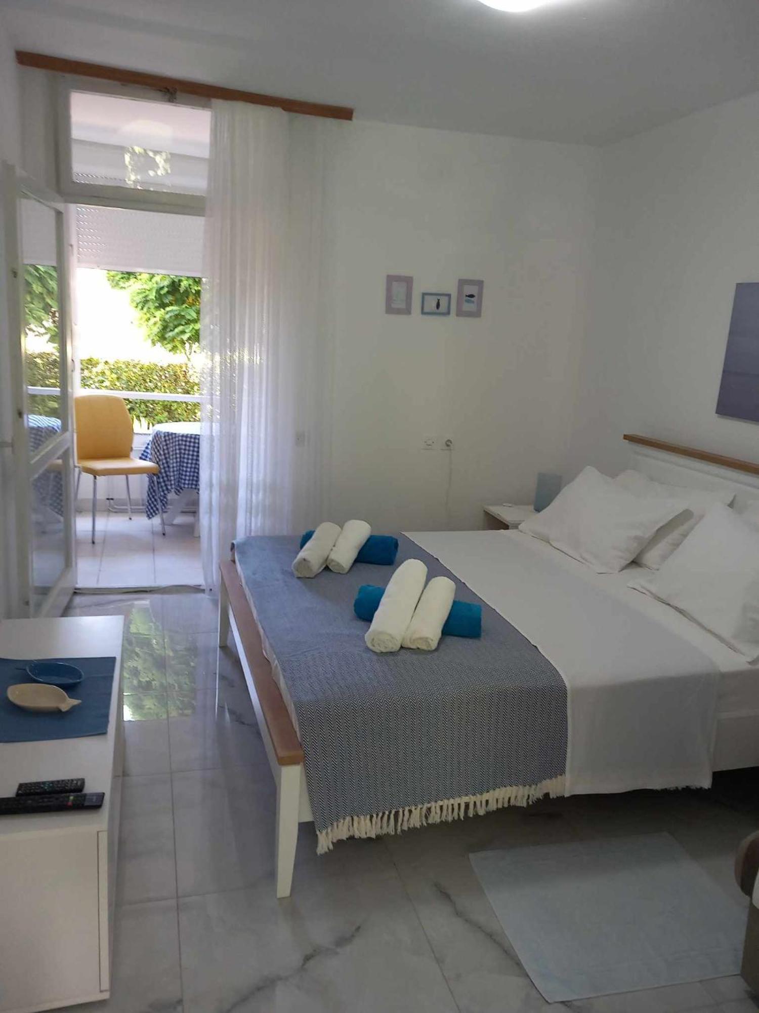 Studio Apartman Marija ペトルチャネ エクステリア 写真